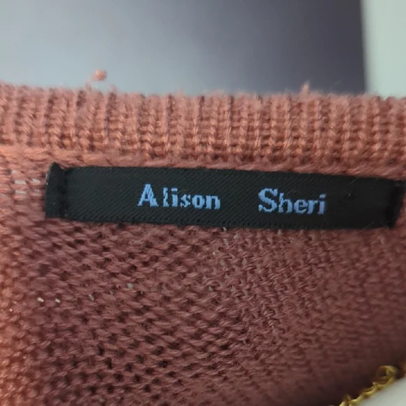 Black and Pink Women's Sweater - Picture 6 of 6